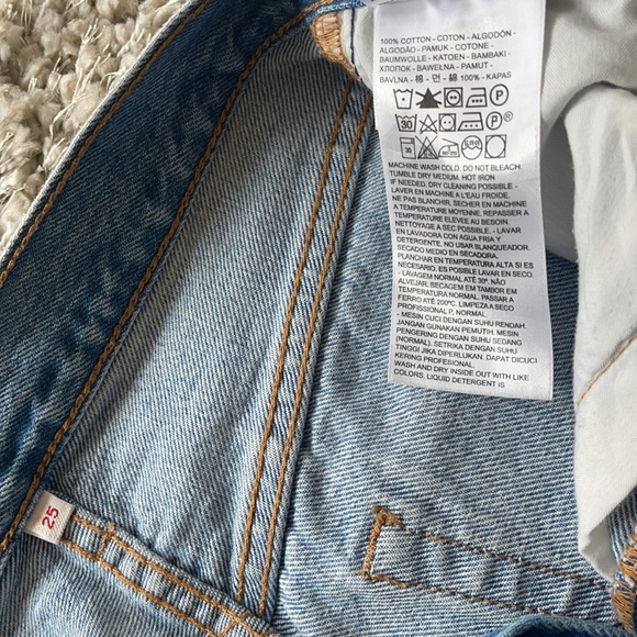 Levi’s High Rise Denim Skirt - Picture 5 of 9